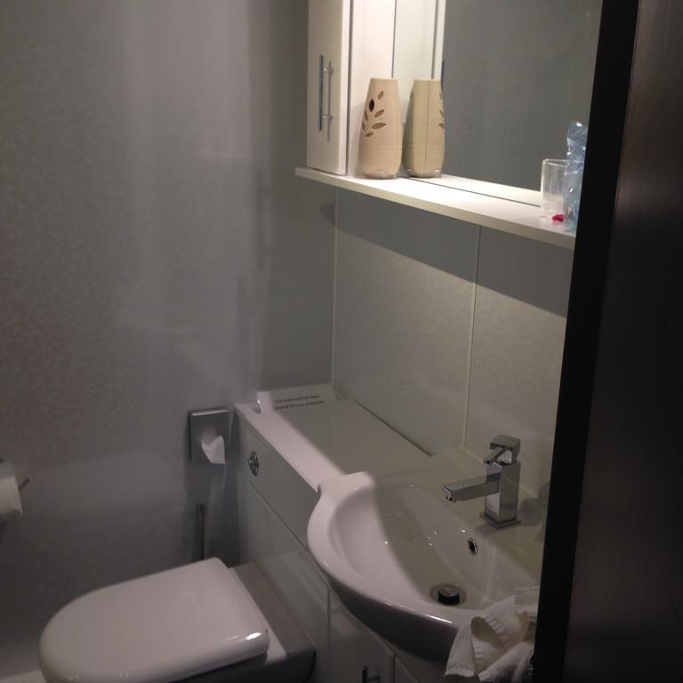 Smithy Lodge Guest House Leyland Εξωτερικό φωτογραφία