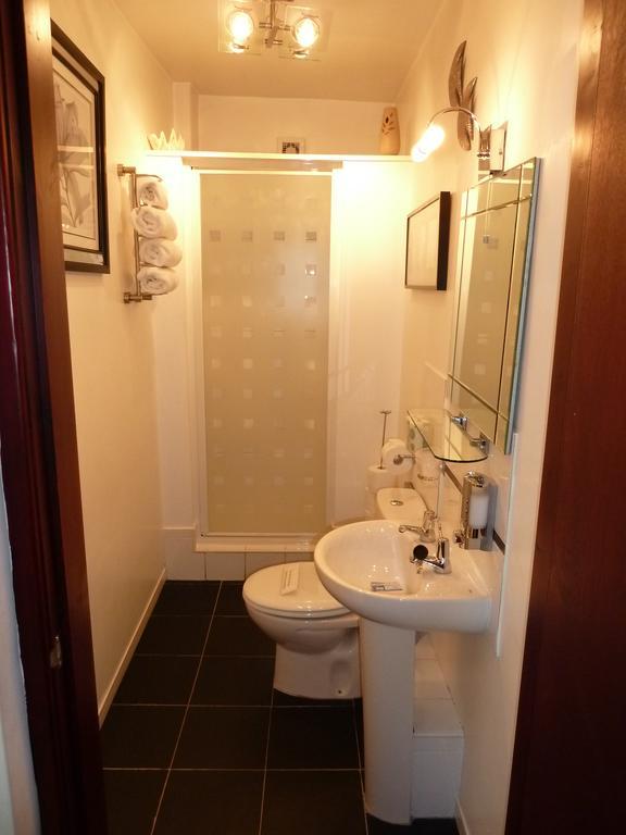 Smithy Lodge Guest House Leyland Εξωτερικό φωτογραφία